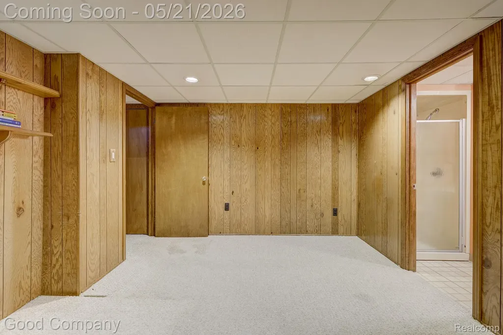 2584 Devonwood Drive Troy City MI 48098