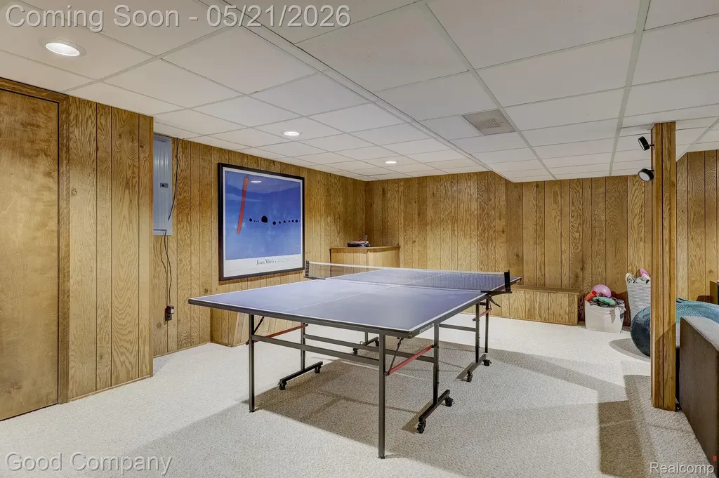 2584 Devonwood Drive Troy City MI 48098