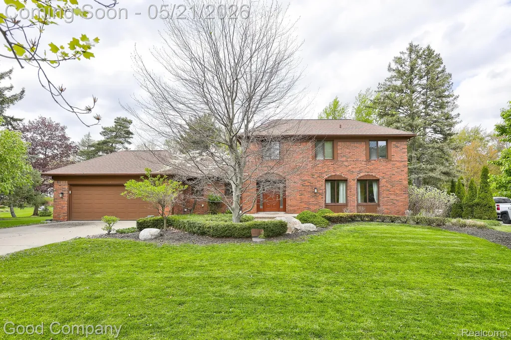 2584 Devonwood Drive Troy City MI 48098