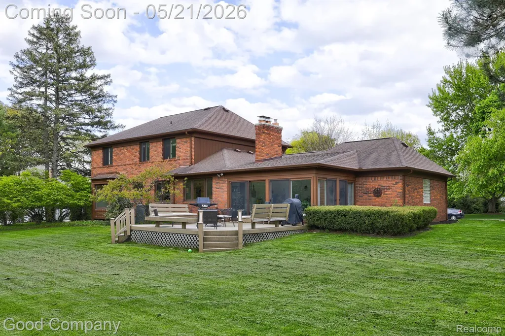 2584 Devonwood Drive Troy City MI 48098