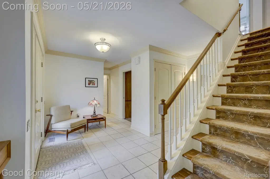2584 Devonwood Drive Troy City MI 48098