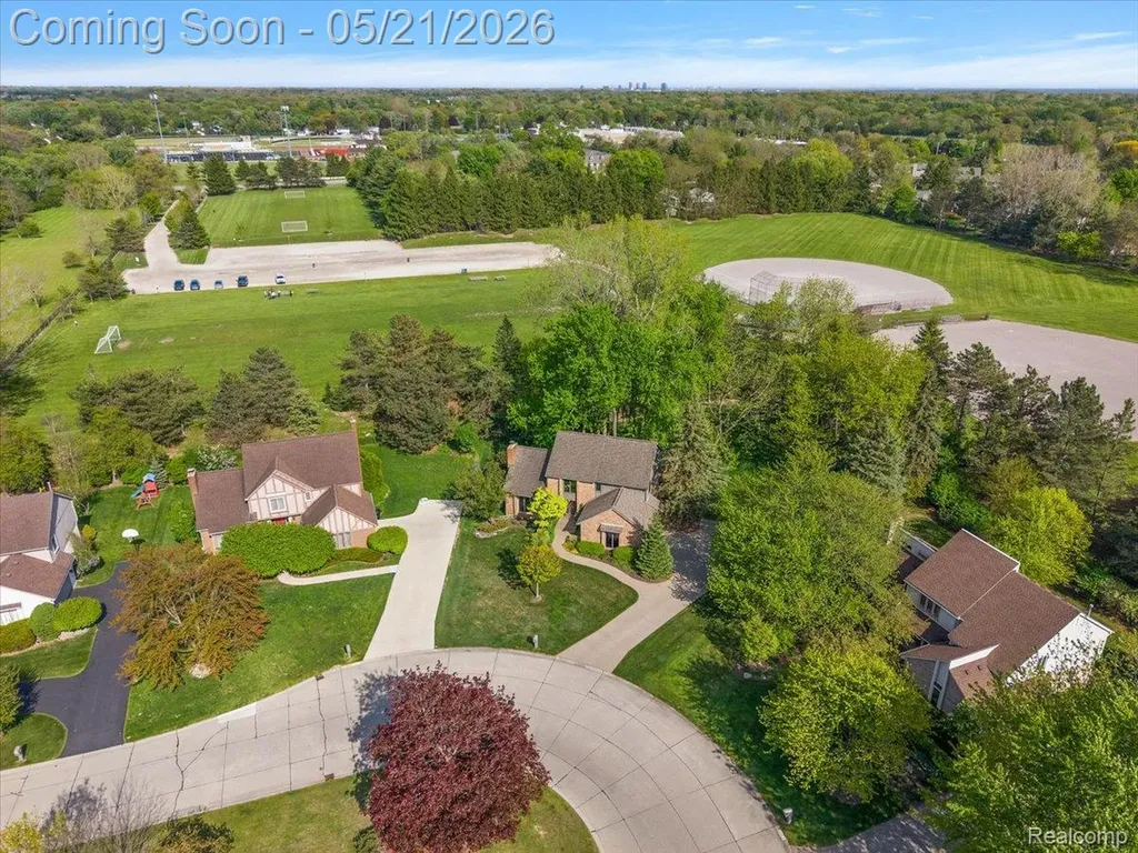 33891 Yorkridge Street Farmington Hills City MI 48331