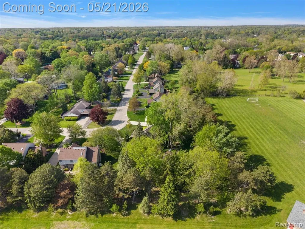 33891 Yorkridge Street Farmington Hills City MI 48331