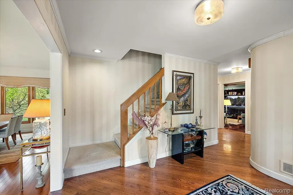 33891 Yorkridge Street Farmington Hills City MI 48331