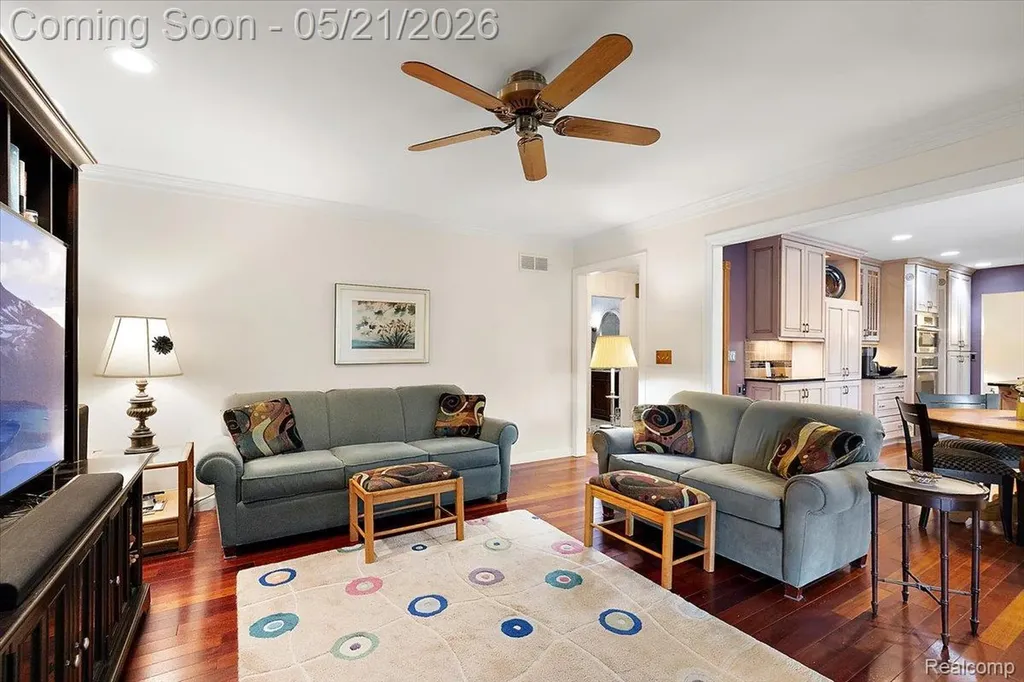 33891 Yorkridge Street Farmington Hills City MI 48331