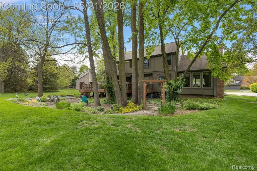 33891 Yorkridge Street Farmington Hills City MI 48331