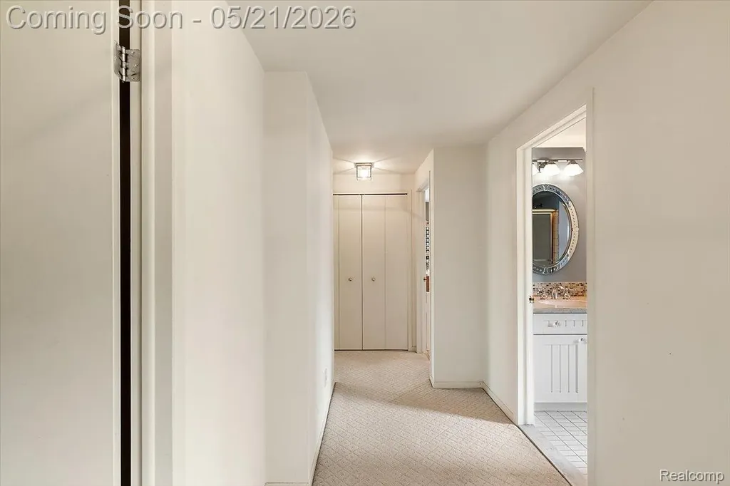33891 Yorkridge Street Farmington Hills City MI 48331