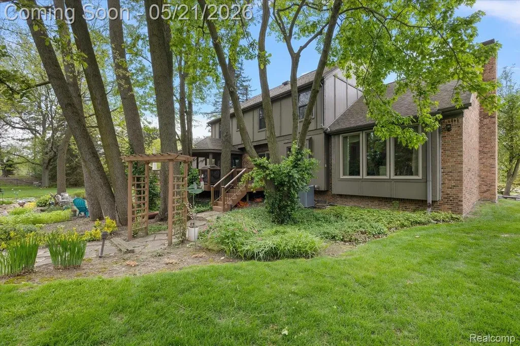 33891 Yorkridge Street Farmington Hills City MI 48331