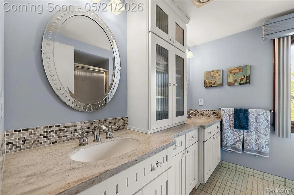 33891 Yorkridge Street Farmington Hills City MI 48331