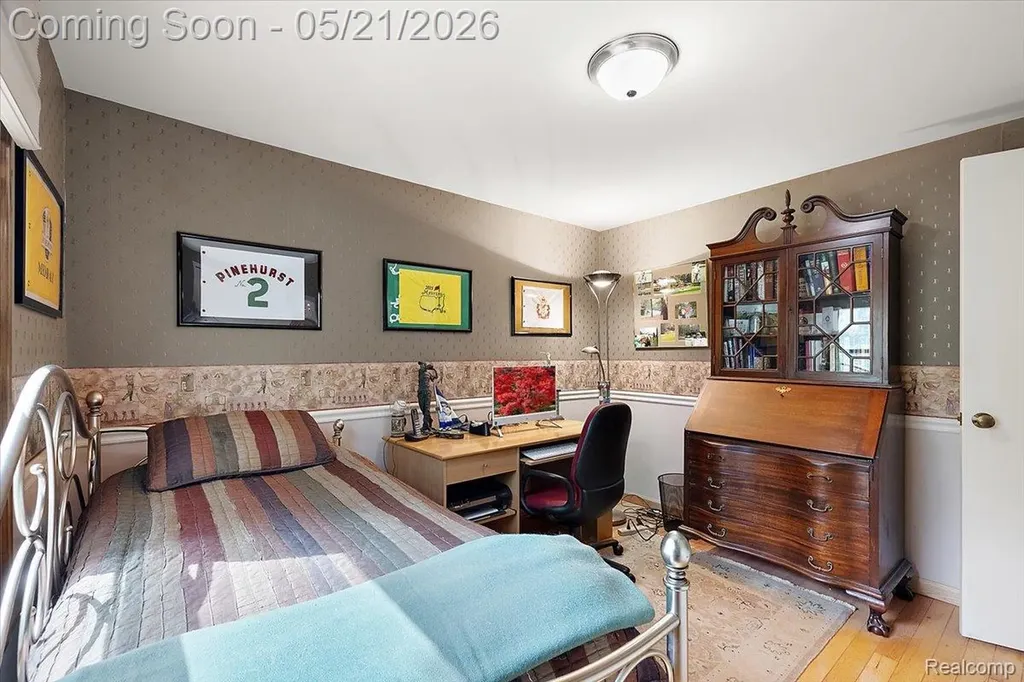33891 Yorkridge Street Farmington Hills City MI 48331