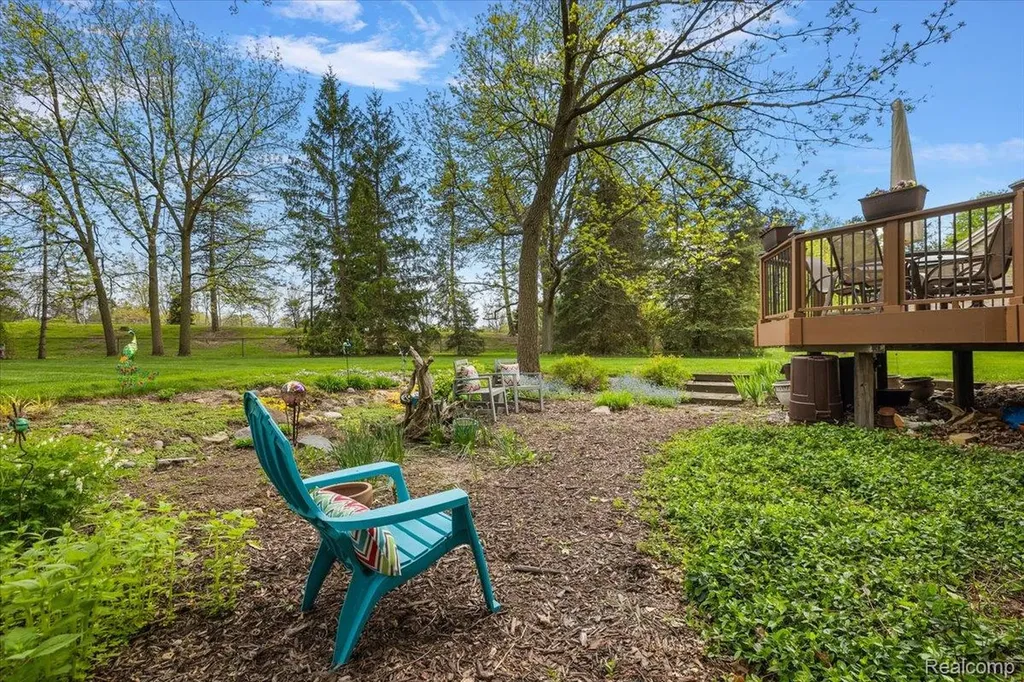 33891 Yorkridge Street Farmington Hills City MI 48331