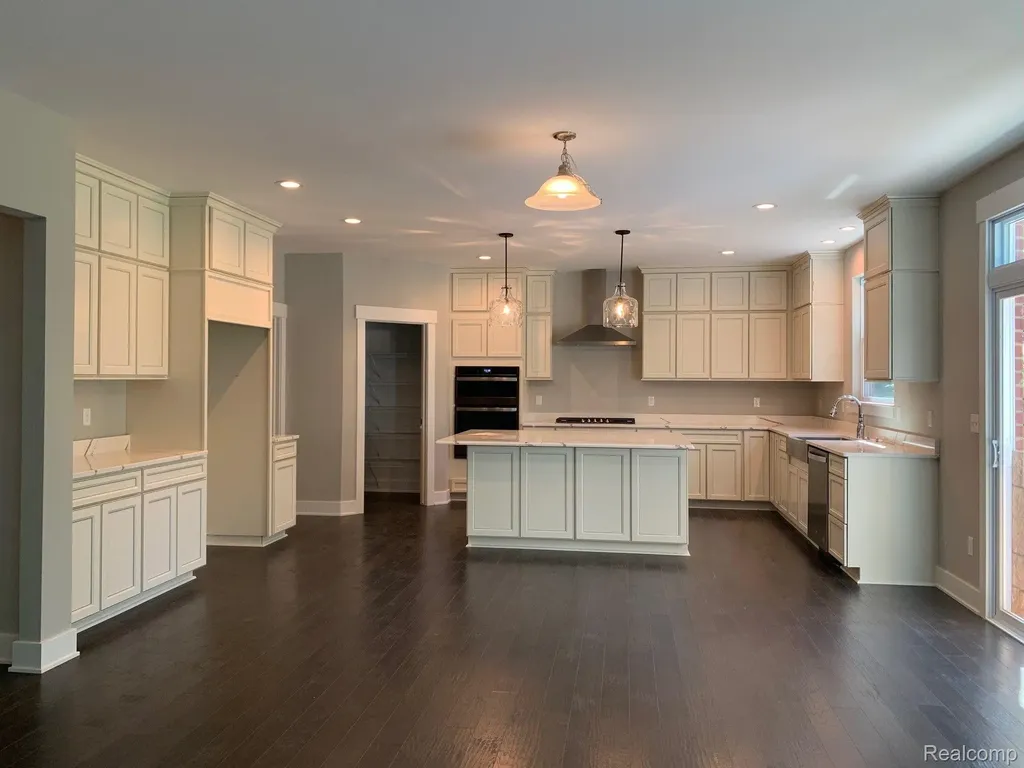 3714 Kinsley Boulevard Superior Charter Township MI 48105