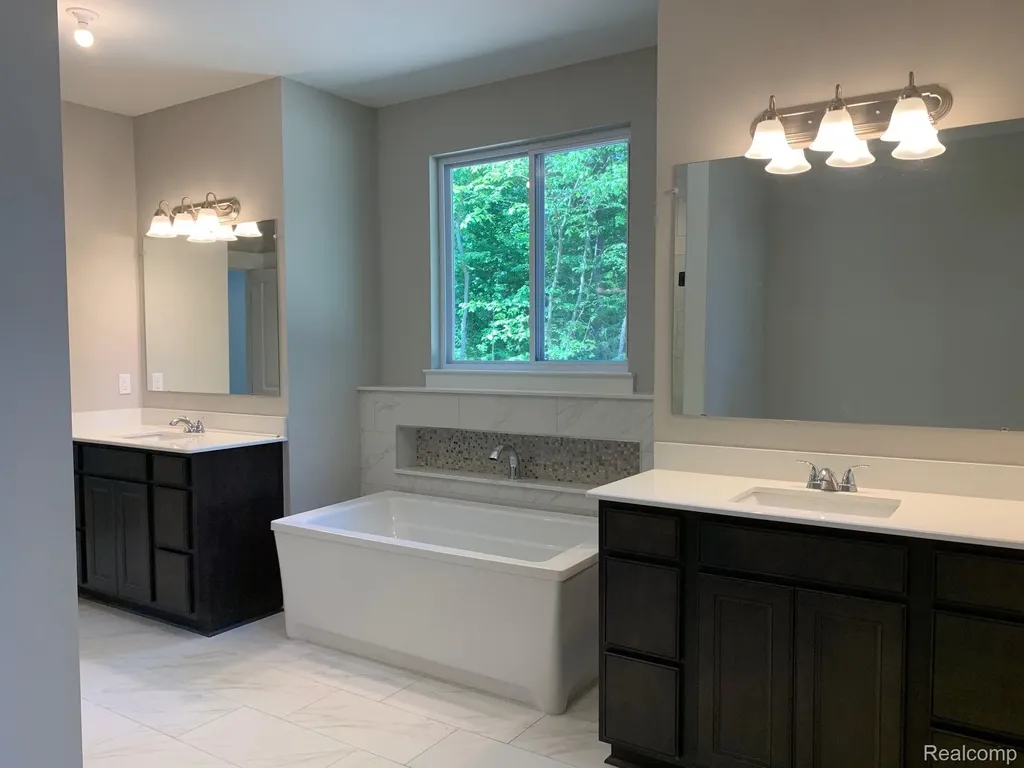 3714 Kinsley Boulevard Superior Charter Township MI 48105