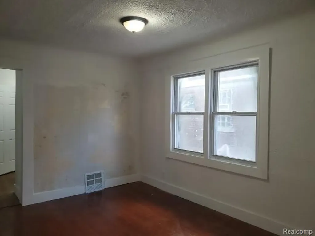 14881 Mapleridge Street Detroit City MI 48205