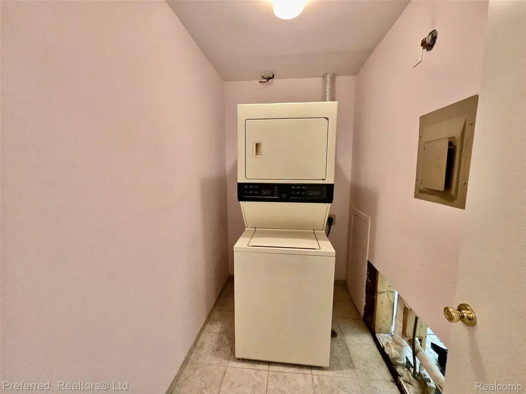 771 Clubhouse Drive Ypsilanti Charter Township MI 48197