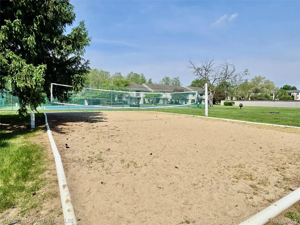 771 Clubhouse Drive Ypsilanti Charter Township MI 48197