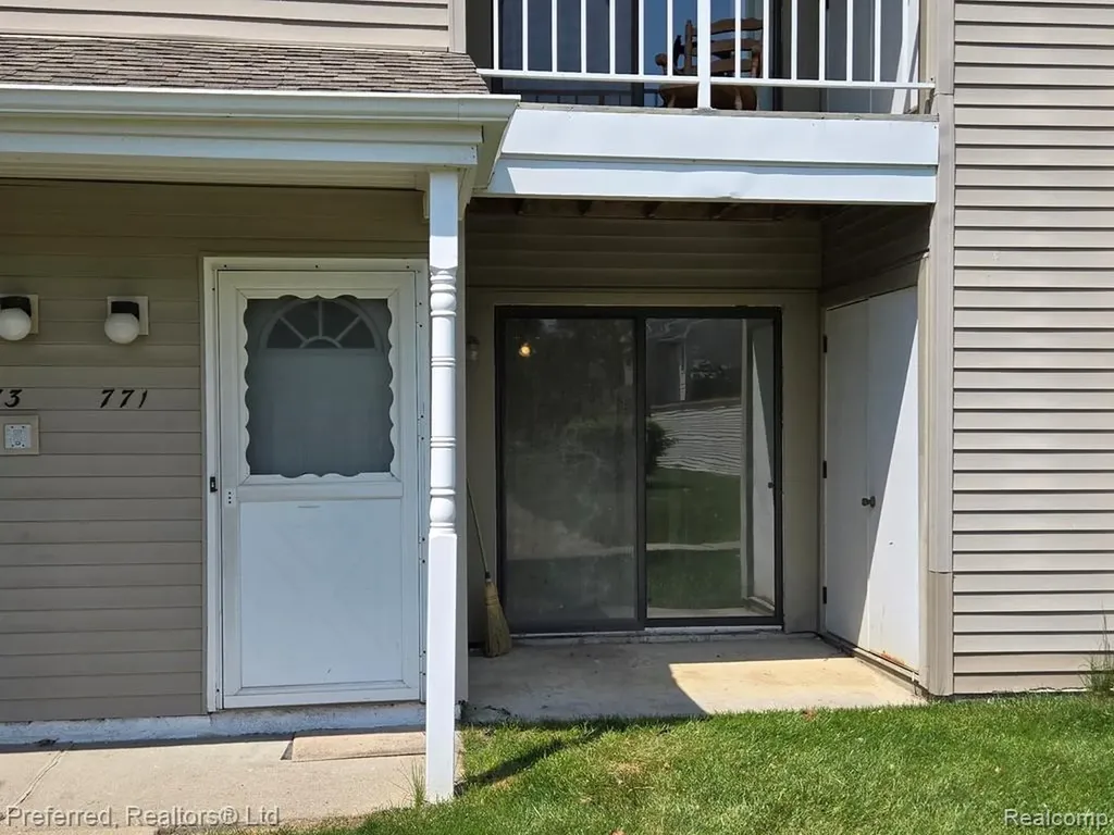 771 Clubhouse Drive Ypsilanti Charter Township MI 48197
