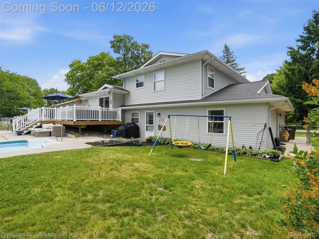 10378 Barbara Street Pinckney Village MI 48169