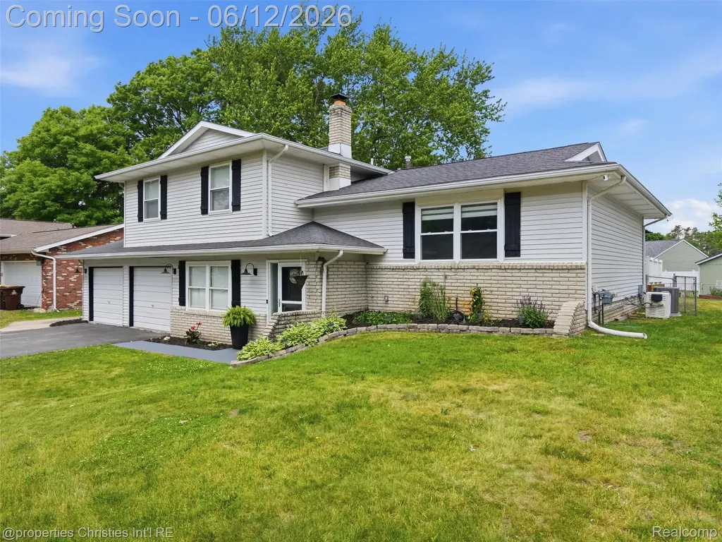 10378 Barbara Street Pinckney Village MI 48169