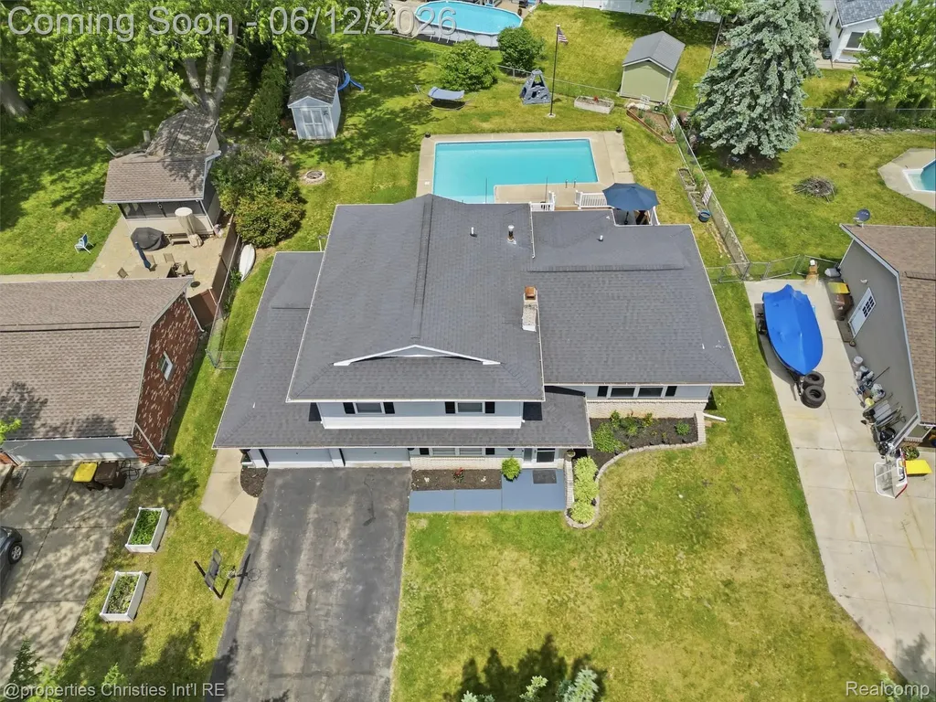 10378 Barbara Street Pinckney Village MI 48169