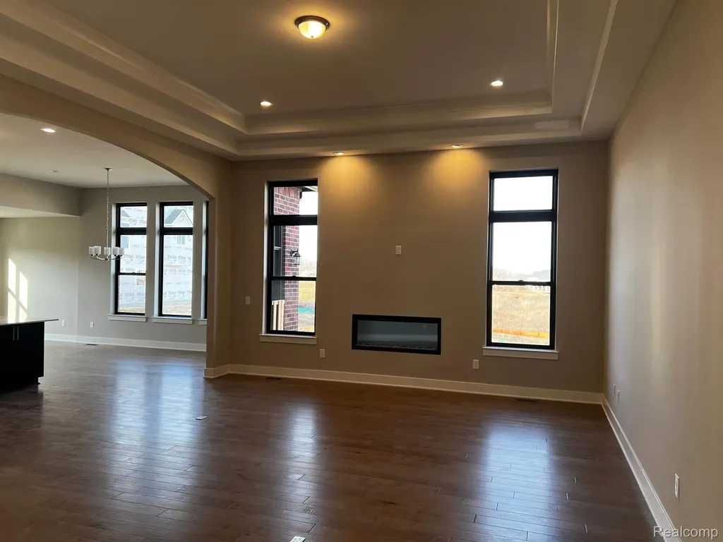 3657 Kinsley Boulevard Superior Charter Township MI 48105
