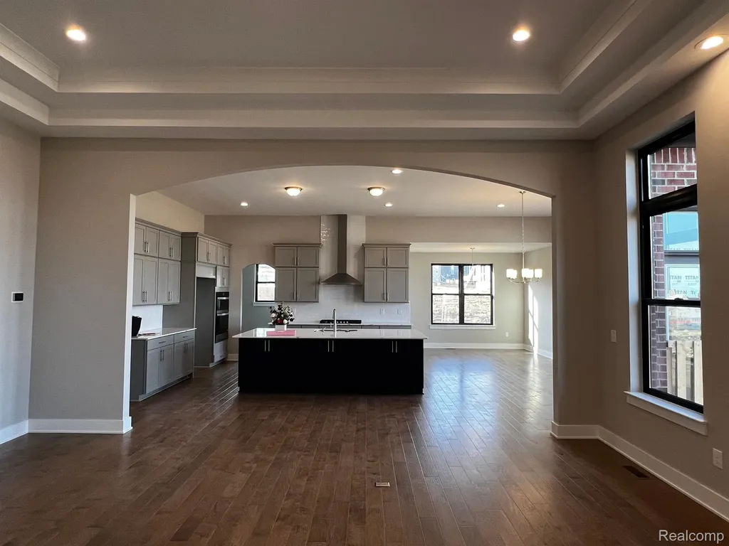 3657 Kinsley Boulevard Superior Charter Township MI 48105