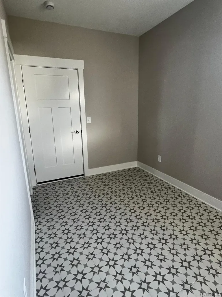 3657 Kinsley Boulevard Superior Charter Township MI 48105