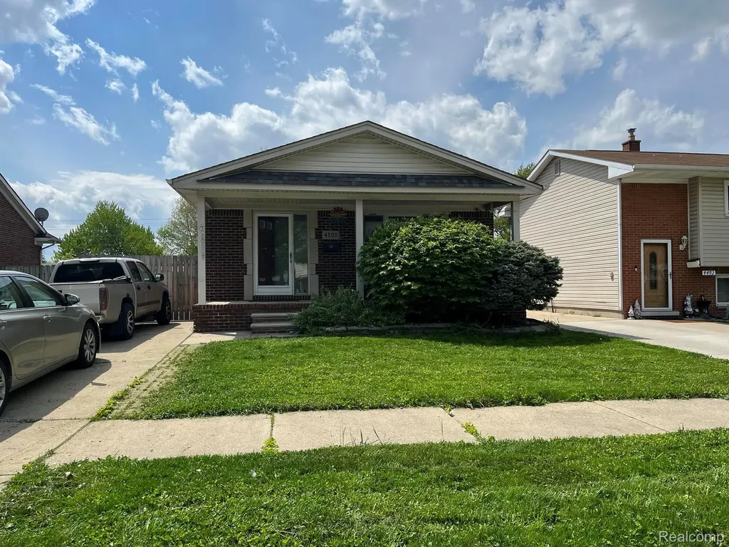 4500 Bedford Street Dearborn Heights City MI 48125