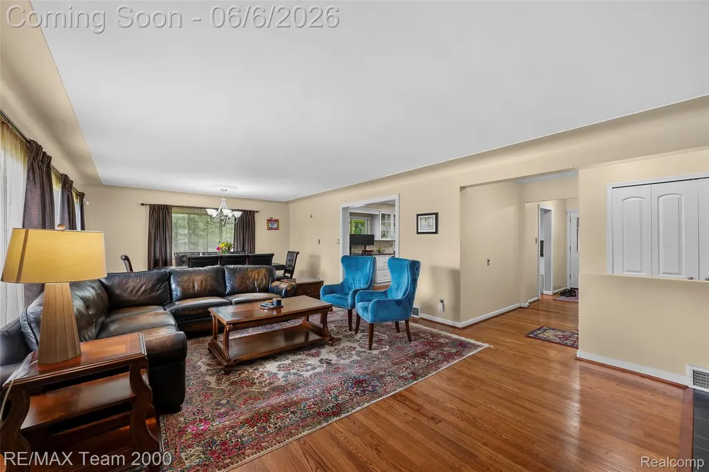 111 Brentwood Drive Dearborn City MI 48124