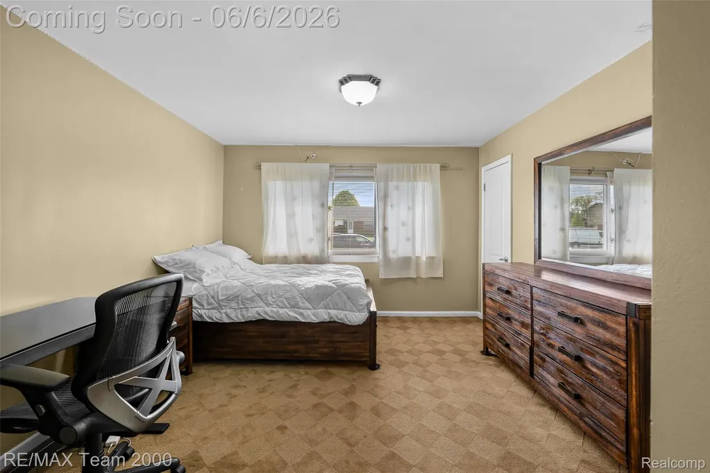 111 Brentwood Drive Dearborn City MI 48124