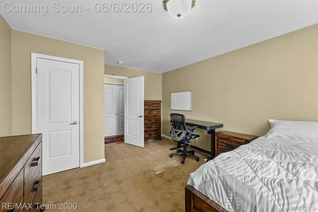 111 Brentwood Drive Dearborn City MI 48124