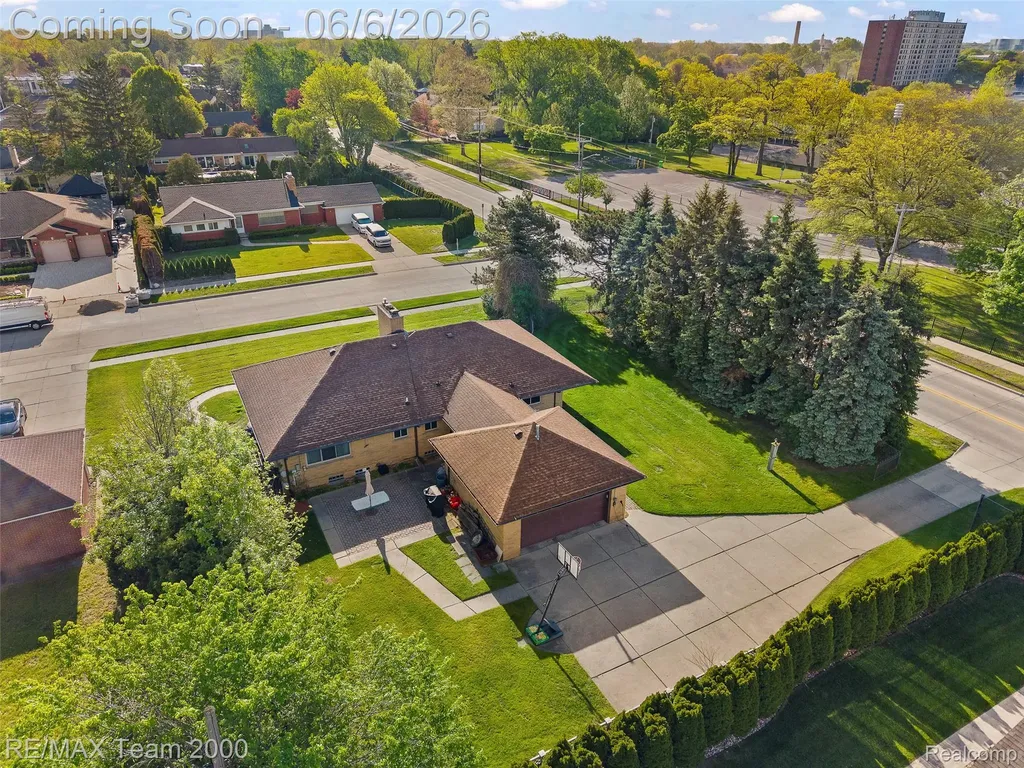111 Brentwood Drive Dearborn City MI 48124