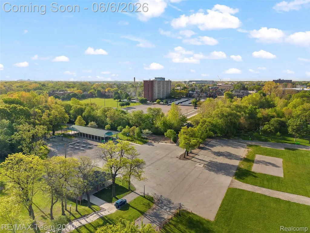 111 Brentwood Drive Dearborn City MI 48124