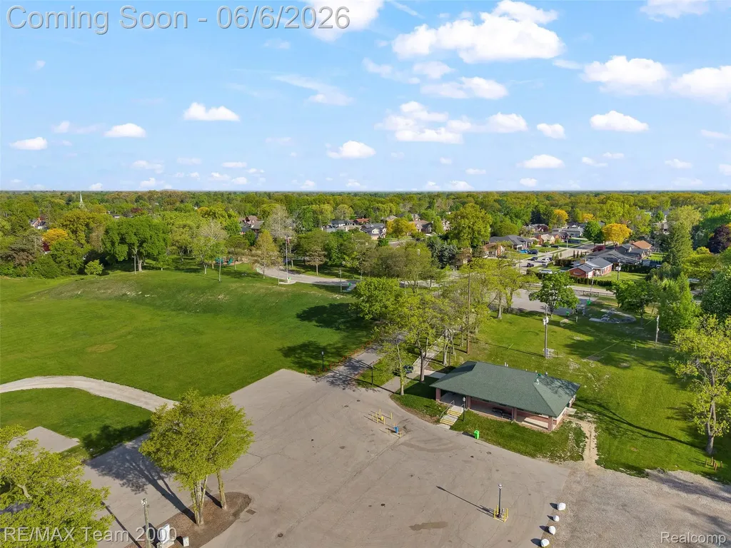 111 Brentwood Drive Dearborn City MI 48124