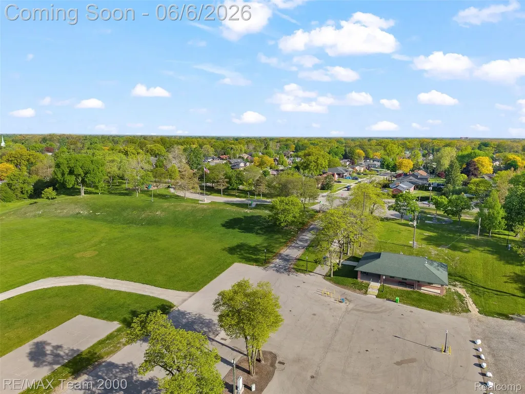 111 Brentwood Drive Dearborn City MI 48124