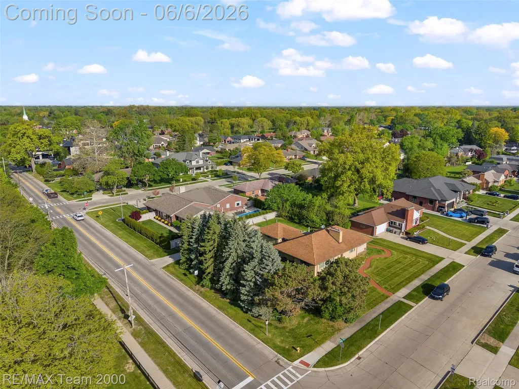 111 Brentwood Drive Dearborn City MI 48124
