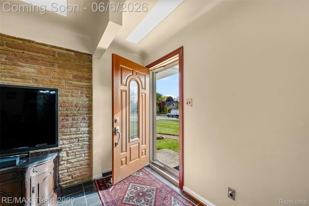 111 Brentwood Drive Dearborn City MI 48124