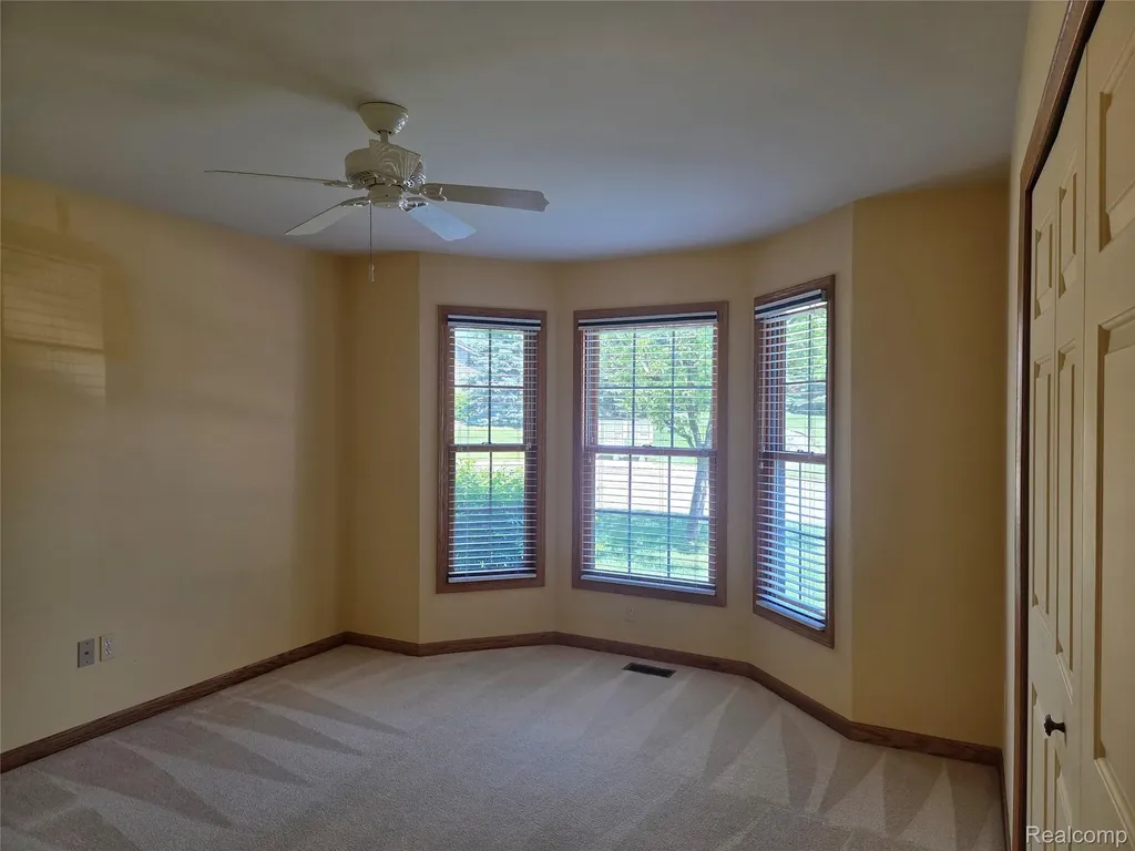 6102 Doveplum Drive Brighton City MI 48116
