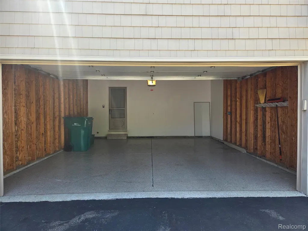 6102 Doveplum Drive Brighton City MI 48116