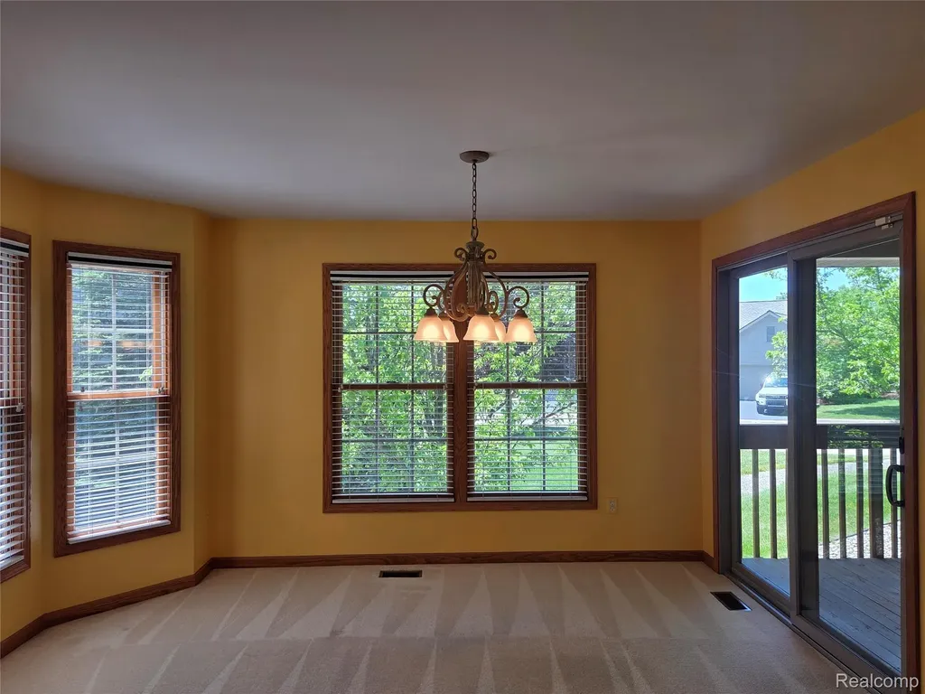 6102 Doveplum Drive Brighton City MI 48116
