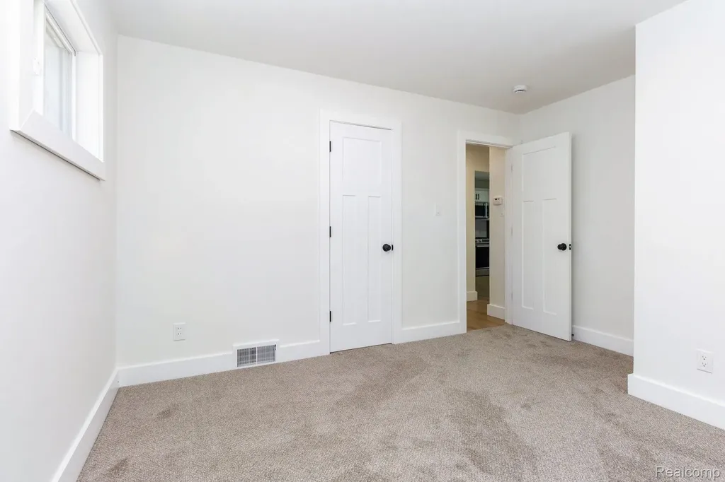 23604 Deziel Street St. Clair Shores City MI 48082