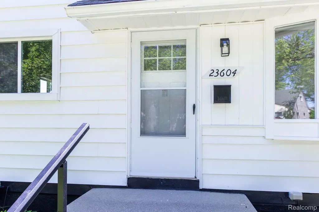 23604 Deziel Street St. Clair Shores City MI 48082