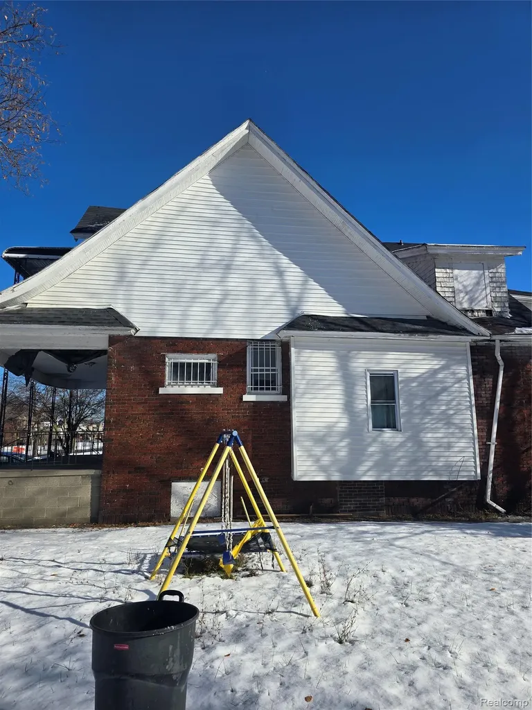 148 Winona Street Highland Park City MI 48203