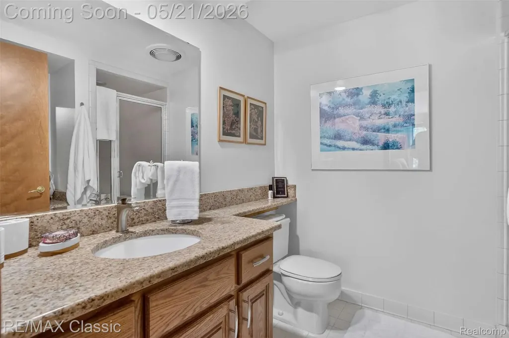 115 W Hickory Grove Road Bloomfield Hills City MI 48304