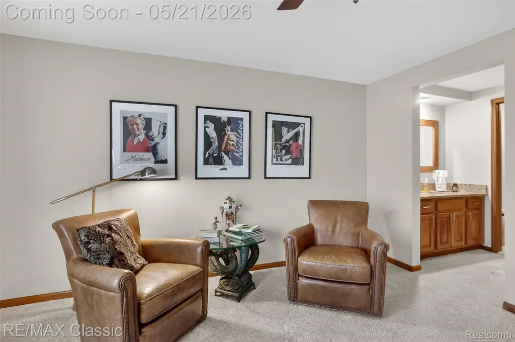 115 W Hickory Grove Road Bloomfield Hills City MI 48304