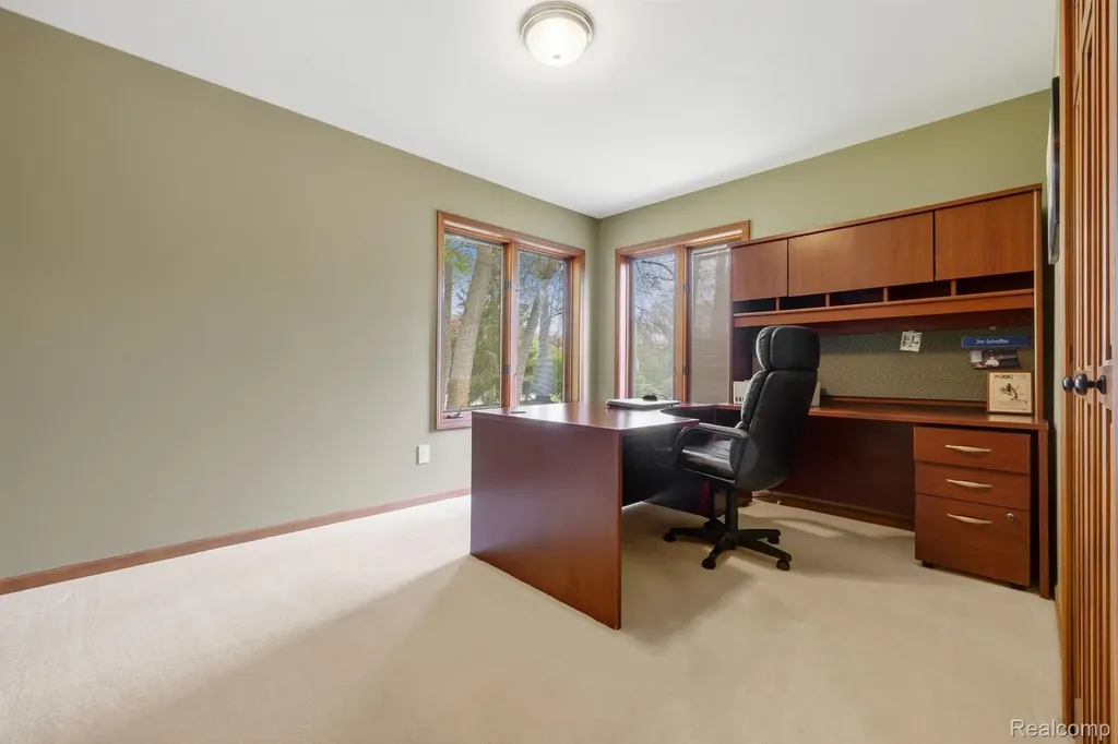 2484 Pine Hollow Trail Brighton Township MI 48114