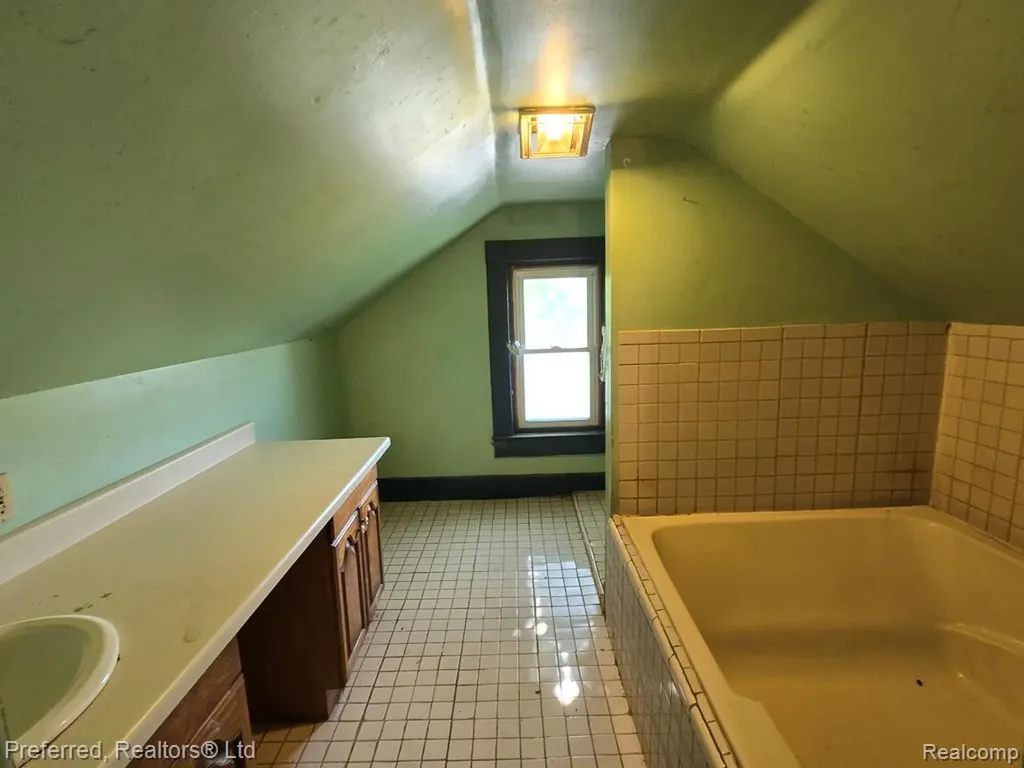9512 Mccrone Road Augusta Charter Township MI 48160
