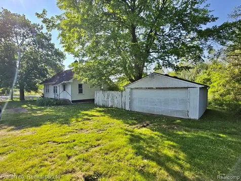 9512 Mccrone Road Augusta Charter Township MI 48160