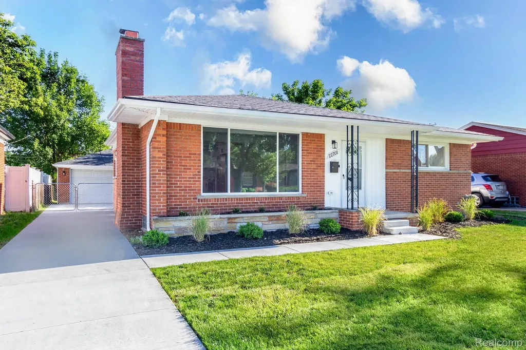 22701 Amherst Street St. Clair Shores City MI 48081
