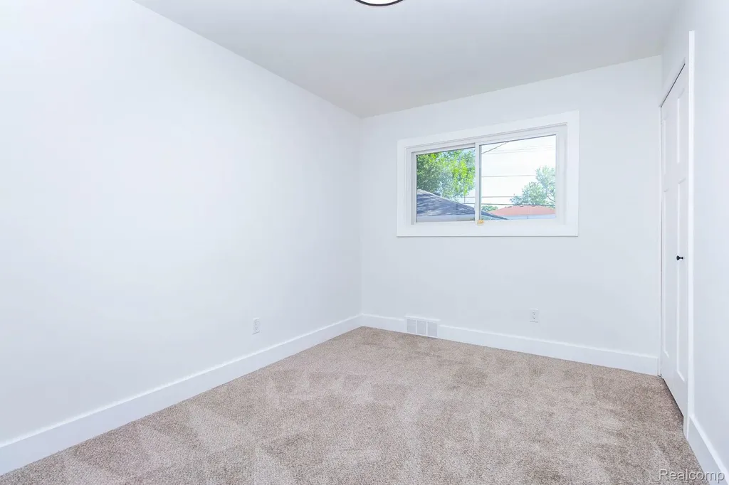 22701 Amherst Street St. Clair Shores City MI 48081